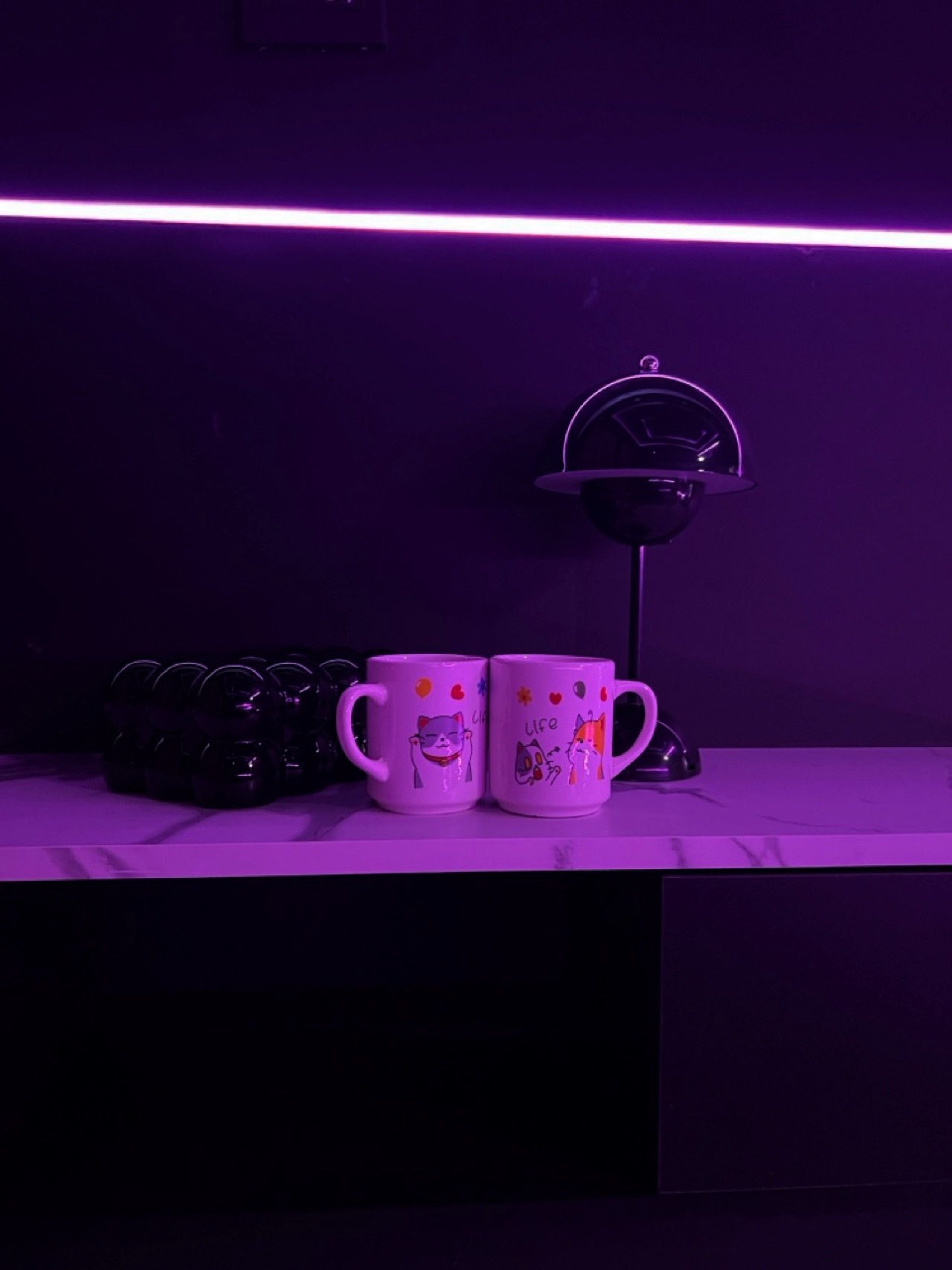 Phòng Neon